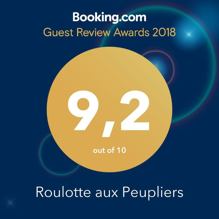Hotel Roulotte Aux Peupliers La Tour-dʼAigues Exterior foto